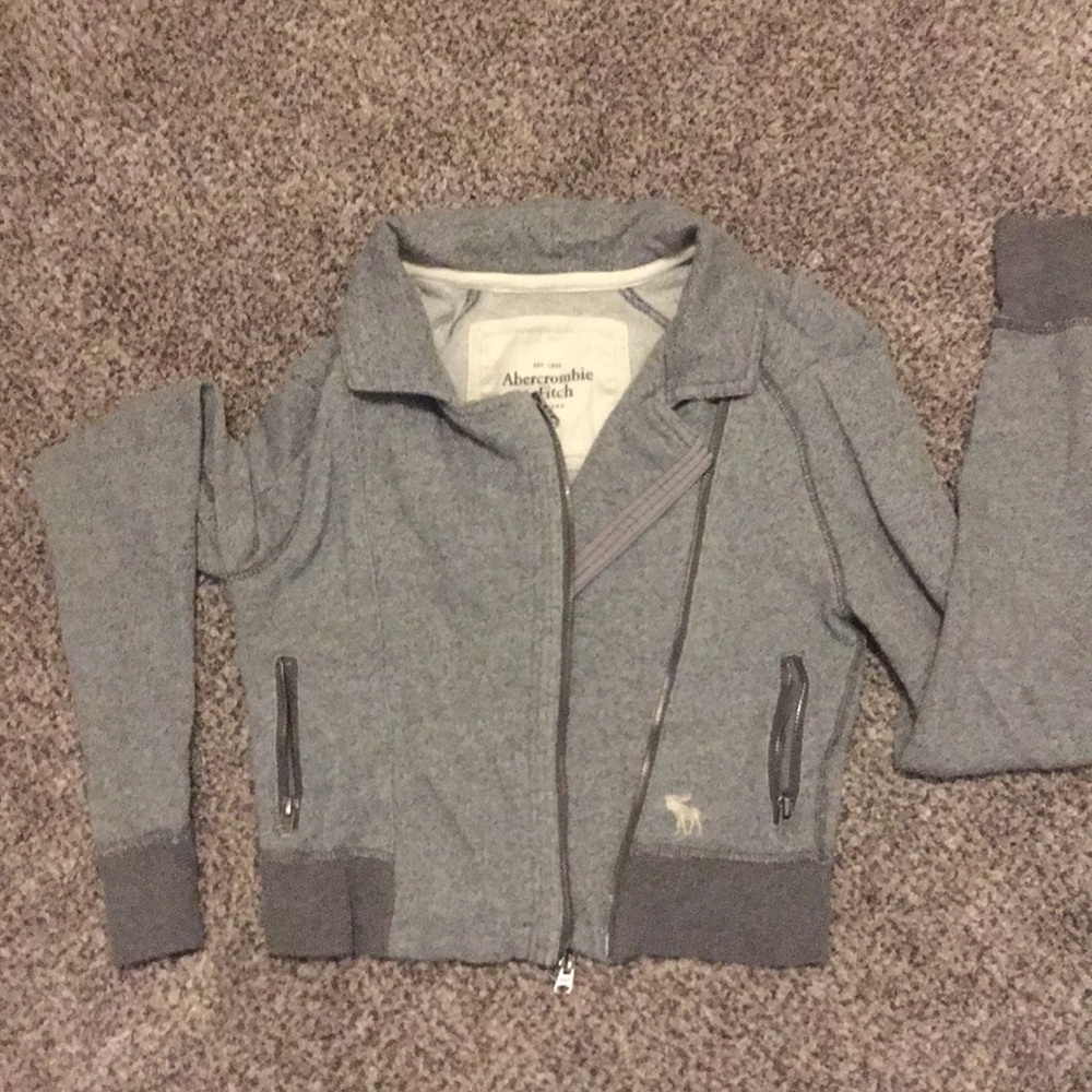 Sweater/cardigan